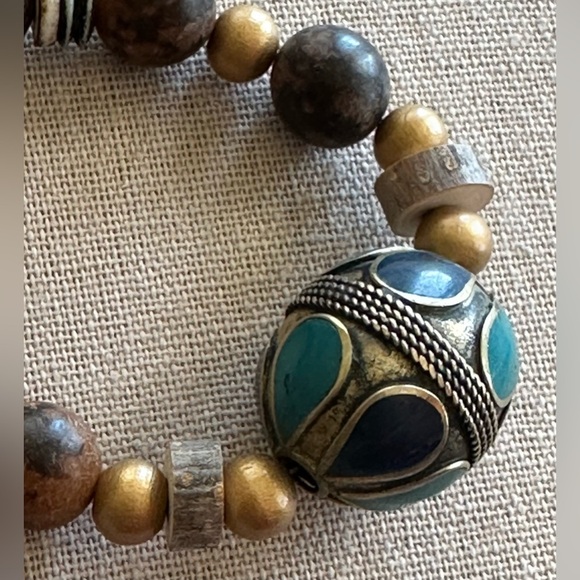 22 inch Wood bead Necklace NWOT - Picture 3 of 9